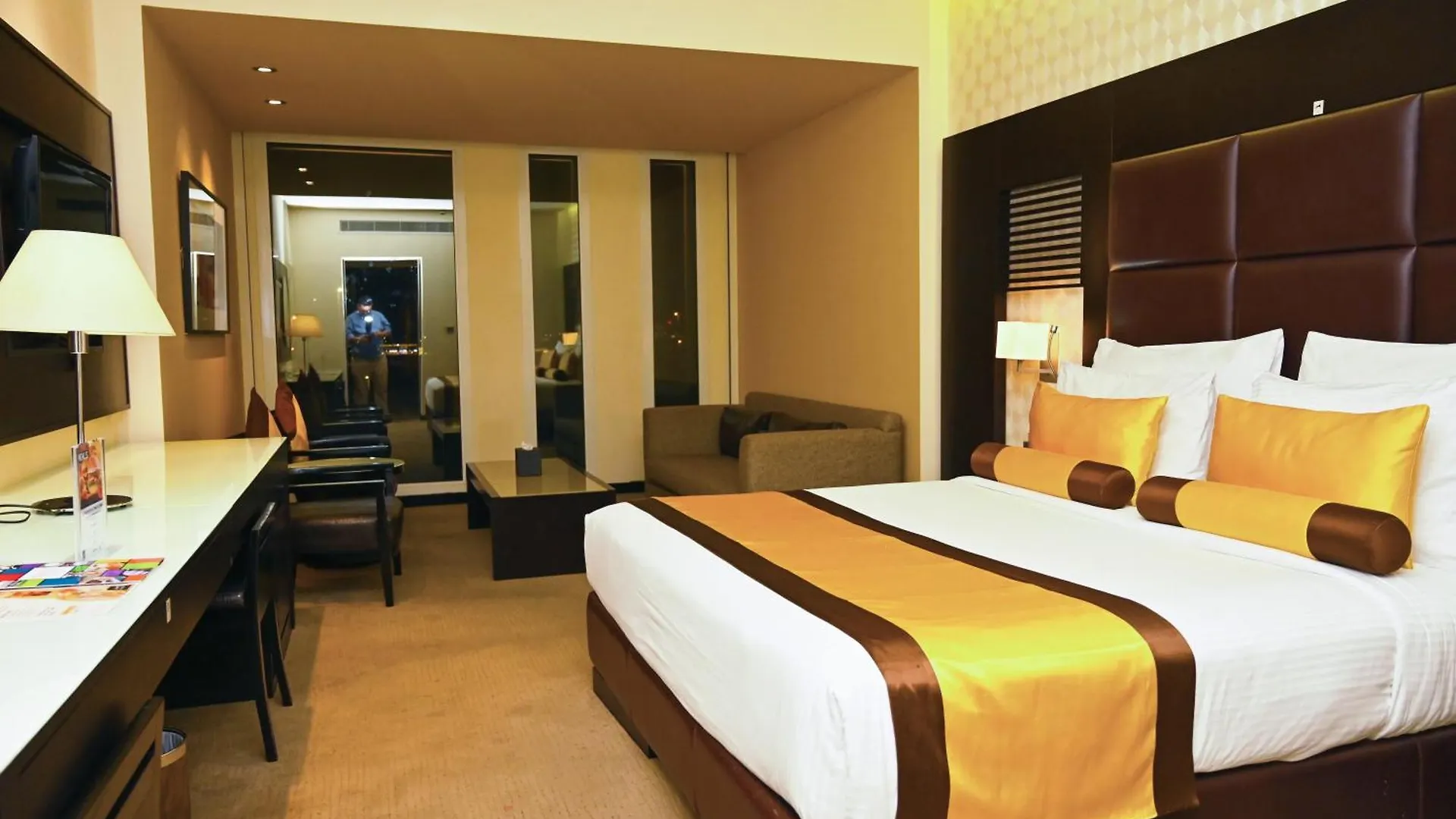 Hues Boutique Hotel Dubai